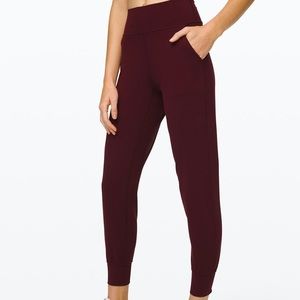 {lululemon} align jogger in garnet